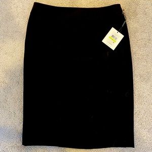 Calvin Klein pencil skirt in black, NWT